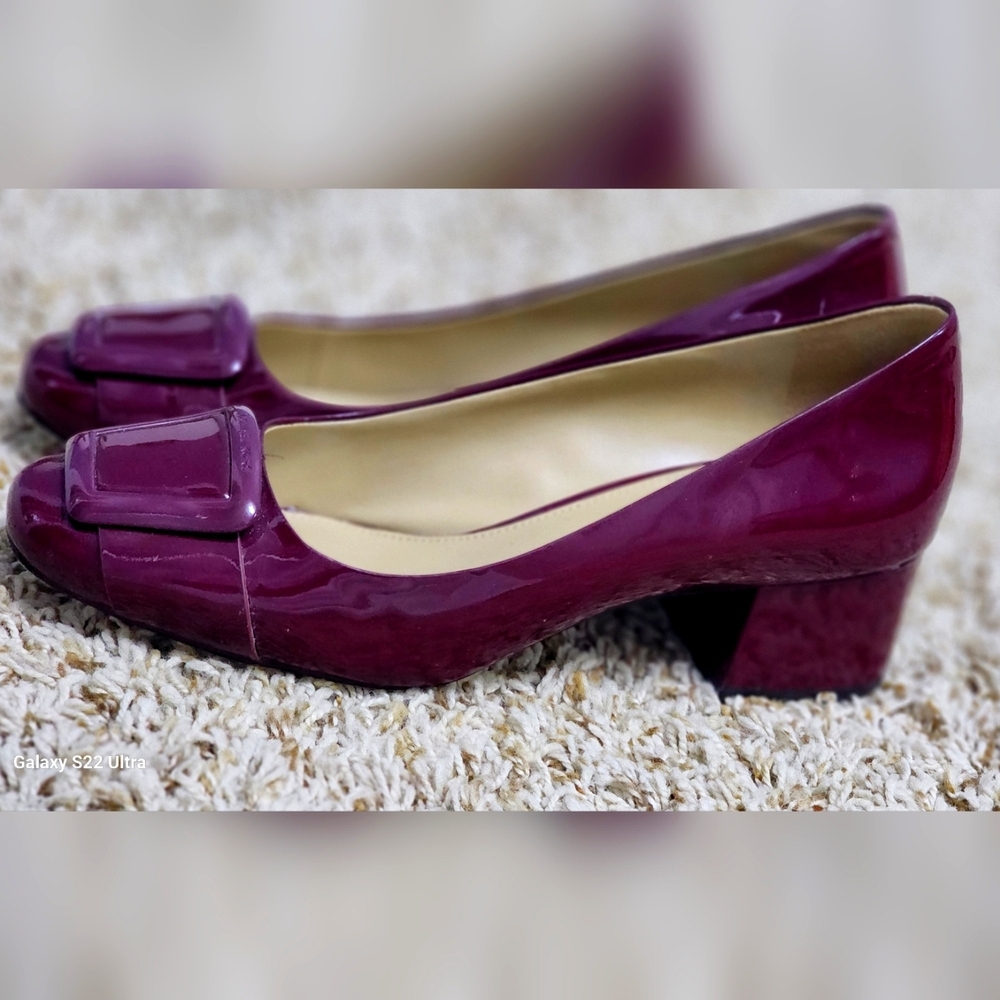 MICHAEL Michael Kors Purple Patent Leather Heels - Picture 5 of 5